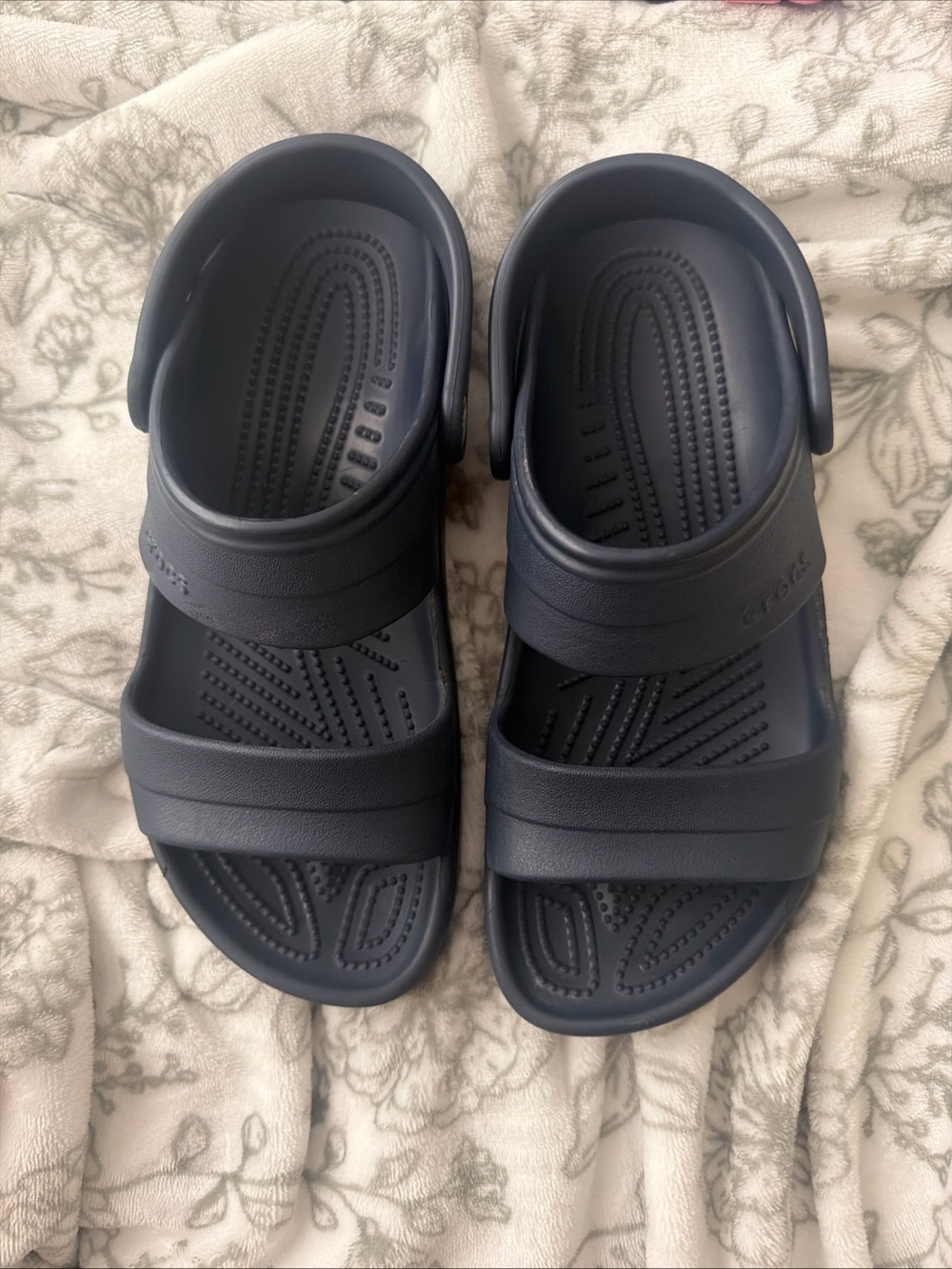 CROCS Navy Blue Classic Strap Sandals